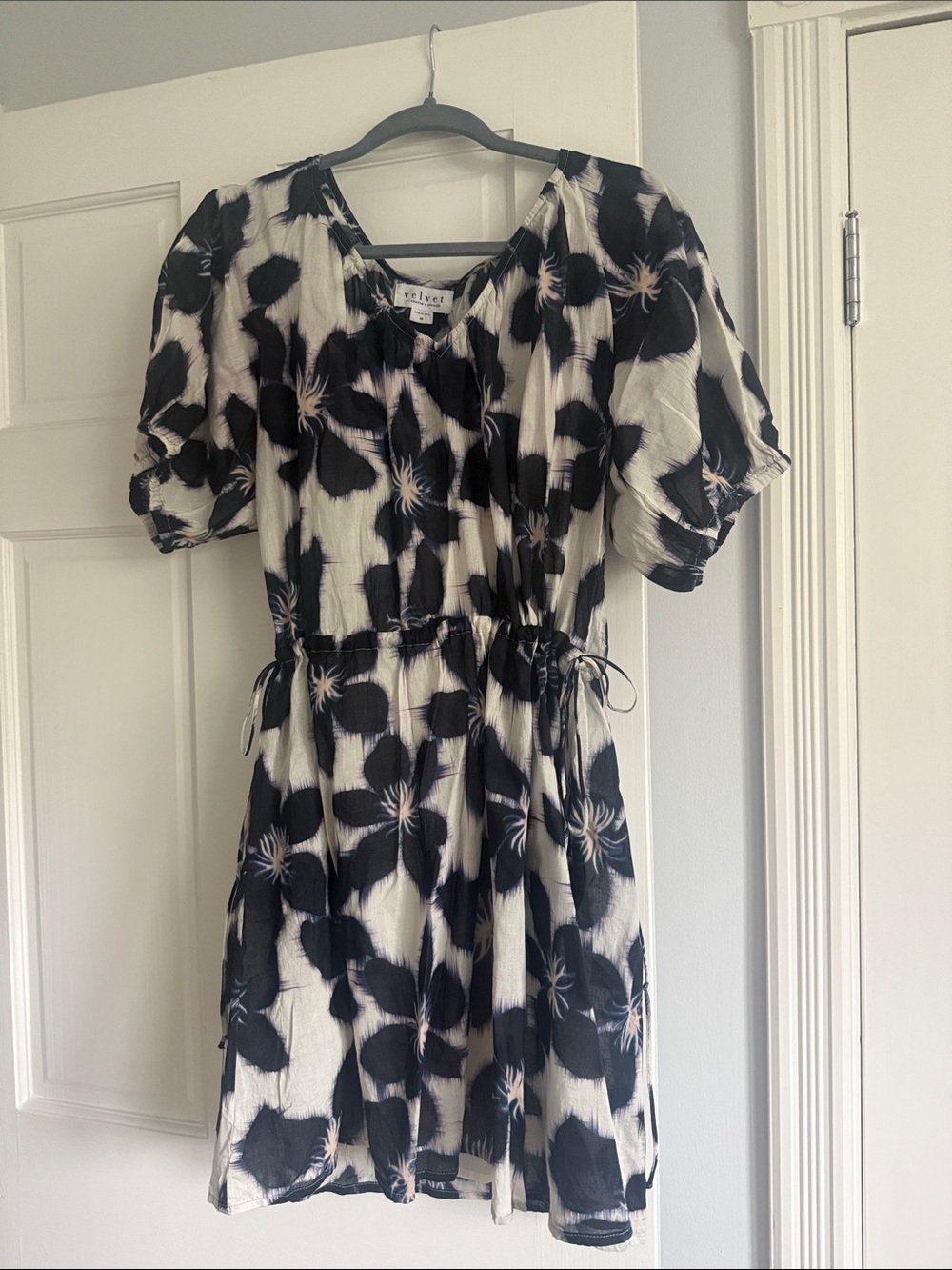 Velvet Black and White Floral Tie-Waist Mini Dress